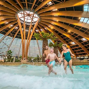 Les Ormes Domaine Et Отель Эпиньяк