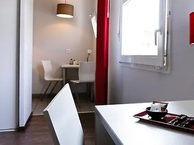 *** מלון ליון Residence Montempo Part Dieu צרפת